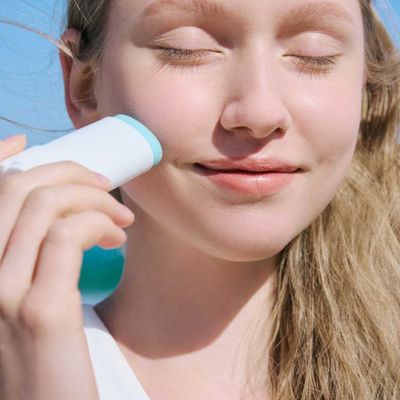 Imagen 2 del producto Protector solar barra con centella asiática