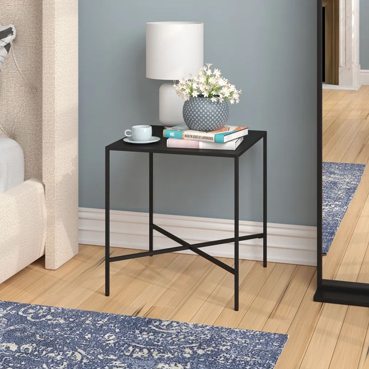 LIVING MARKET - Mesa Lateral Auxiliar Metálica Negra Voru 51x51x56 Hecho a Mano