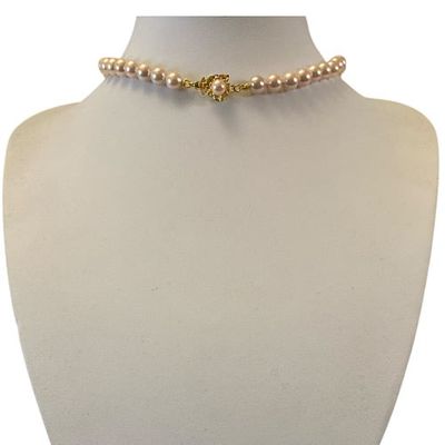 Imagen 2 del producto COLLAR 45 cms. CON BROCHE FLOR Y AROS PERLAS DE 7MM