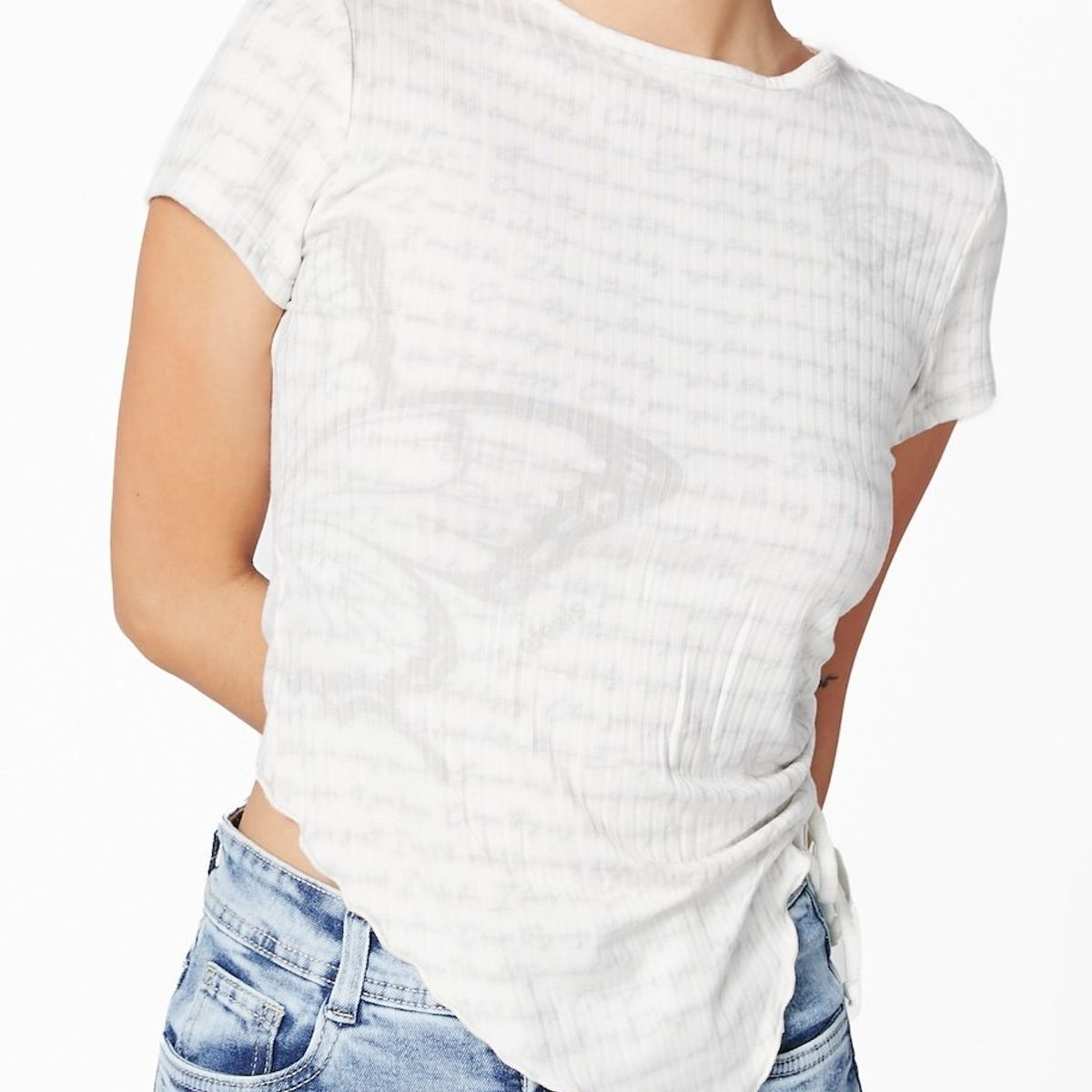 EFESIS - POLERA NADINE REGULAR RUEDO EN PUNTA C RECOGIDO - Crema