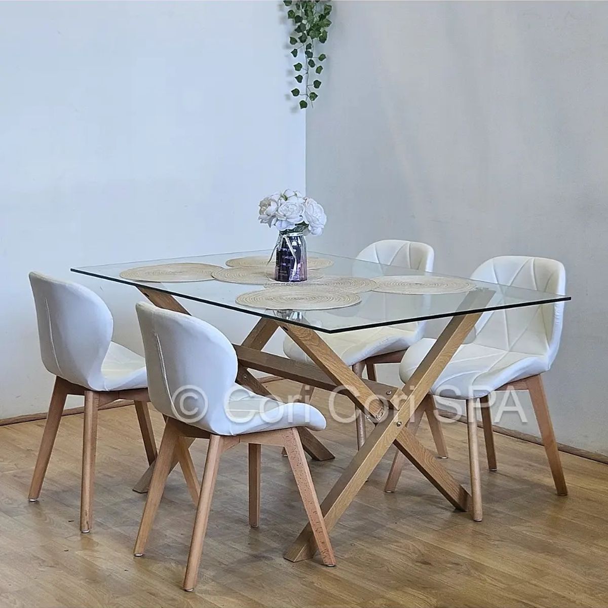 CORI CORI - Comedor Medlock 140x90cms + 4 Sillas Mariposa Ecocuero Wood Blanco