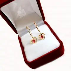 JOYAS MYTOKE - Aros Corazon Rubi Oro 18 Kilates Con Gancho Mujer Amor