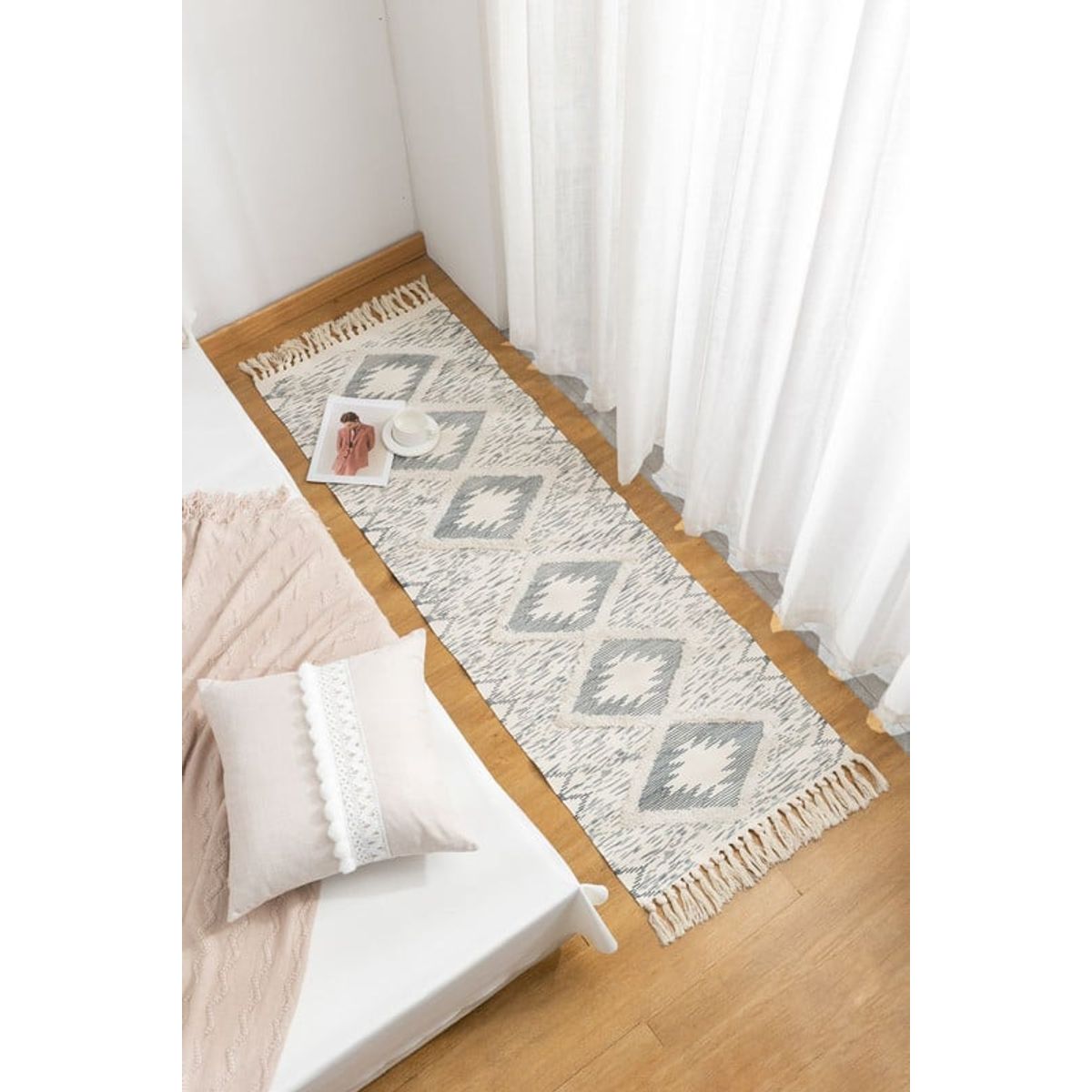 ANGELES DEL HOGAR - Bajada de Cama Estilo Nordico 60 cm x 130 cm