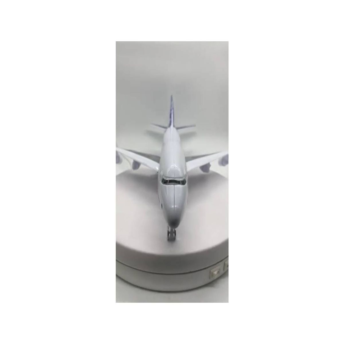 GENERICO - Avión Pasajero De Juguete Luz Y Sonido 2 Motores A380 40 Cm