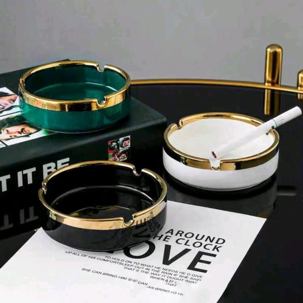 MROTTO - Cenicero Decorativo de Cerámica con Detalles Dorados