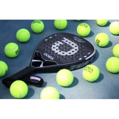 Imagen 2 del producto PALA DE PADEL ODEA PREMIUM GOBA SILVER 18K CARBONO