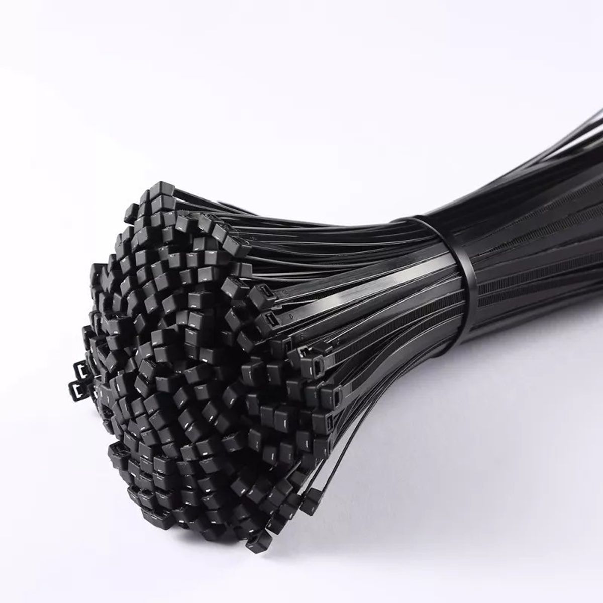 KUANGYE - Amarra Plástica 200mm Bolsa 500 Unidades Negro