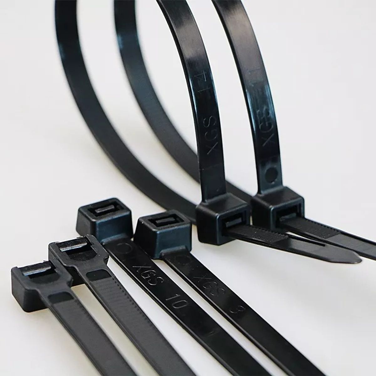 KUANGYE - Amarra Plástica 200mm Bolsa 500 Unidades Negro