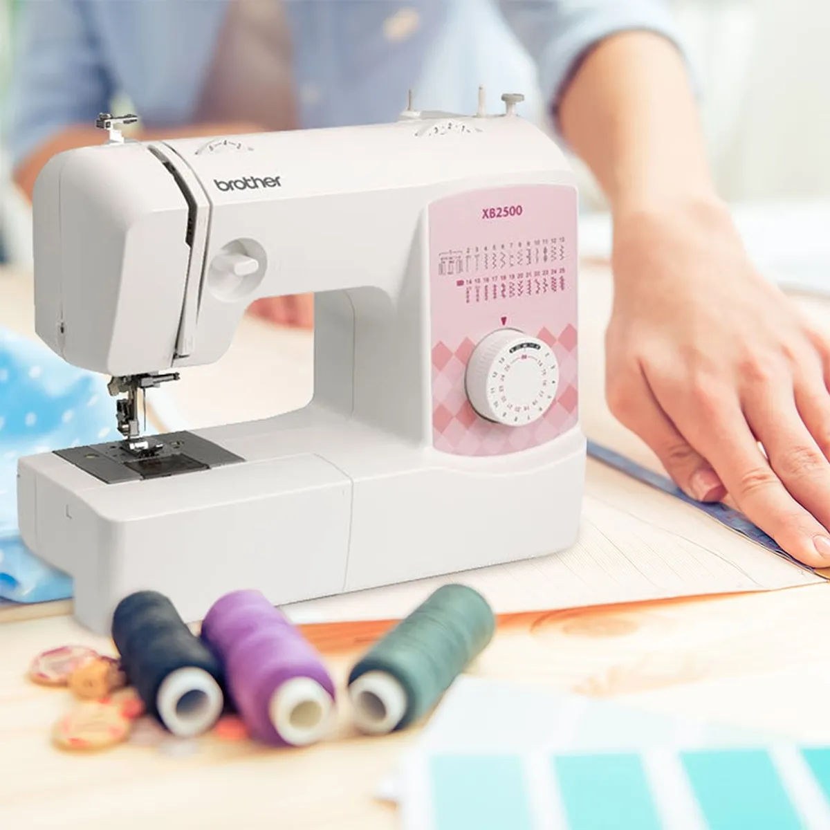 BROTHER - Máquina De Coser Brother Xb2500 Blanco - Mbc