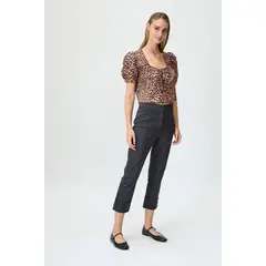 IO - Pantalon Liso Negro