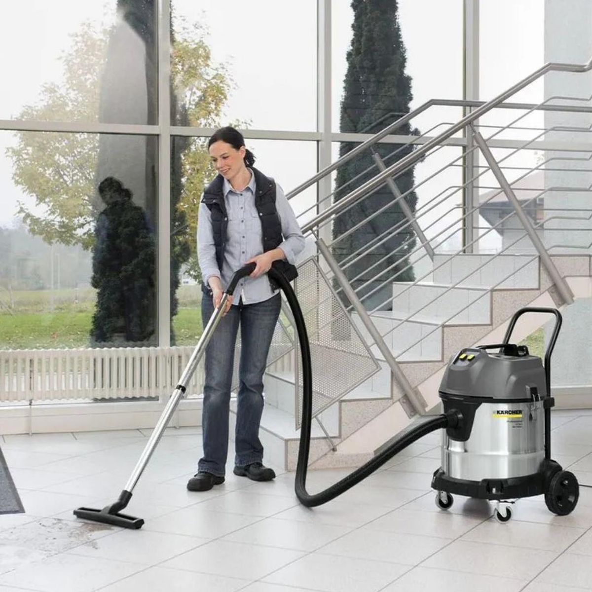 KARCHER - Aspiradora Profesional Karcher NT 502 Agua y Polvo
