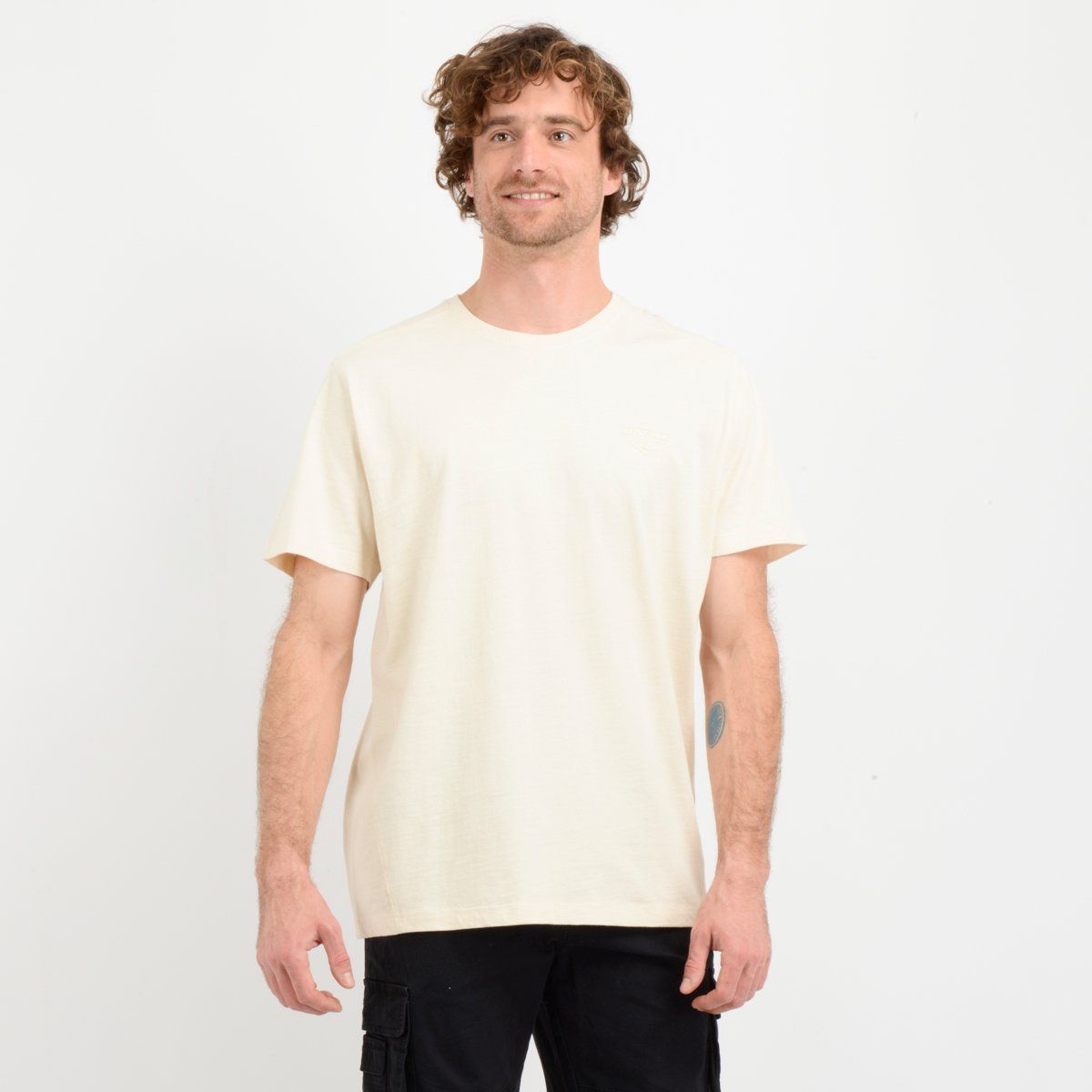 O'NEILL - POLERA MANGA CORTA RESERVE BEIGE CLARO