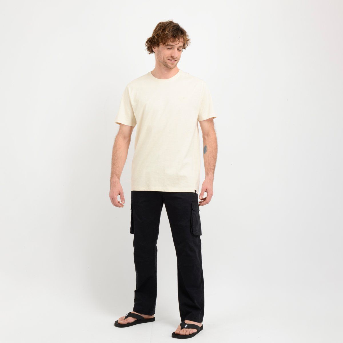 O'NEILL - POLERA MANGA CORTA RESERVE BEIGE CLARO