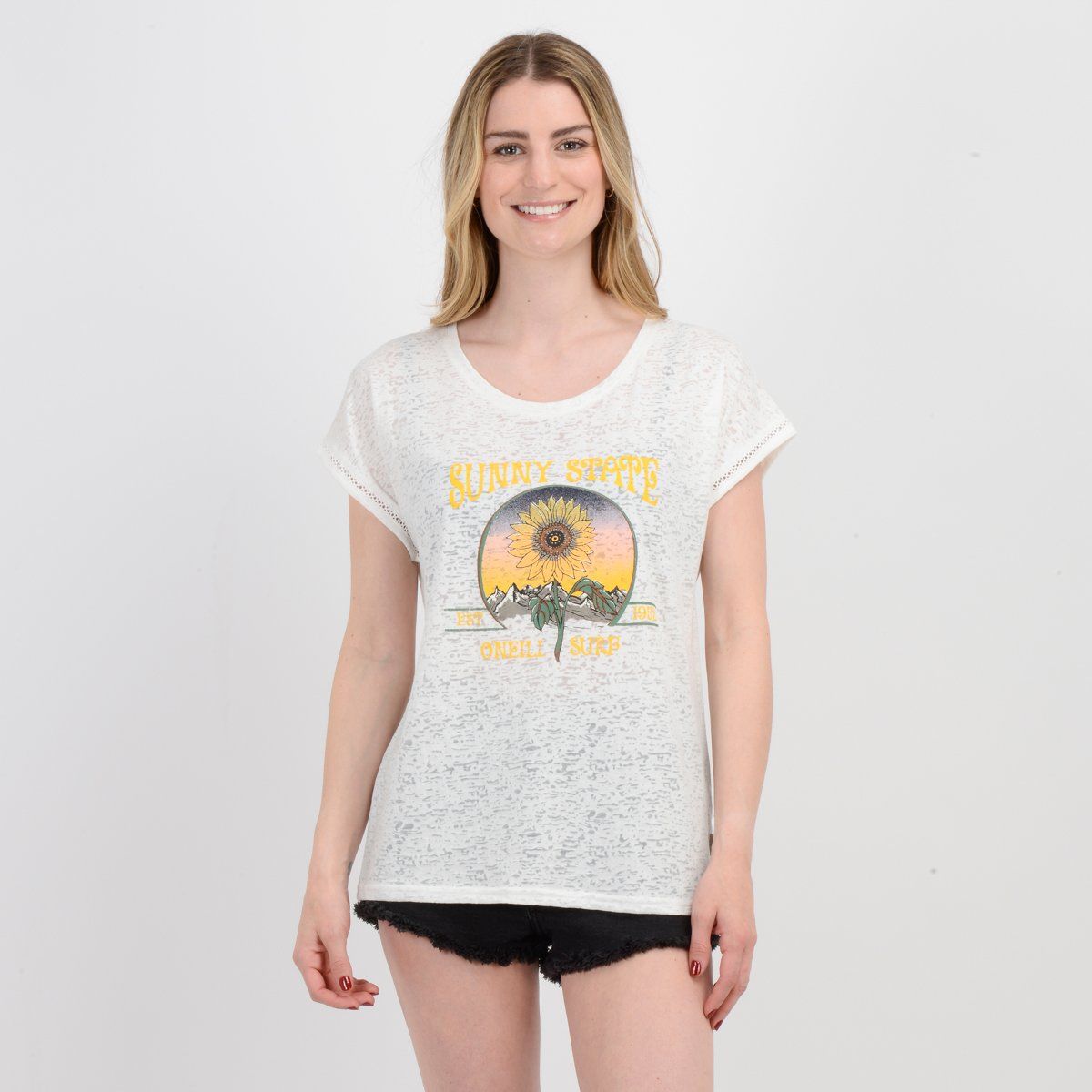 O'NEILL - POLERA MANGA CORTA SUNNY STATE  BEIGE CLARO