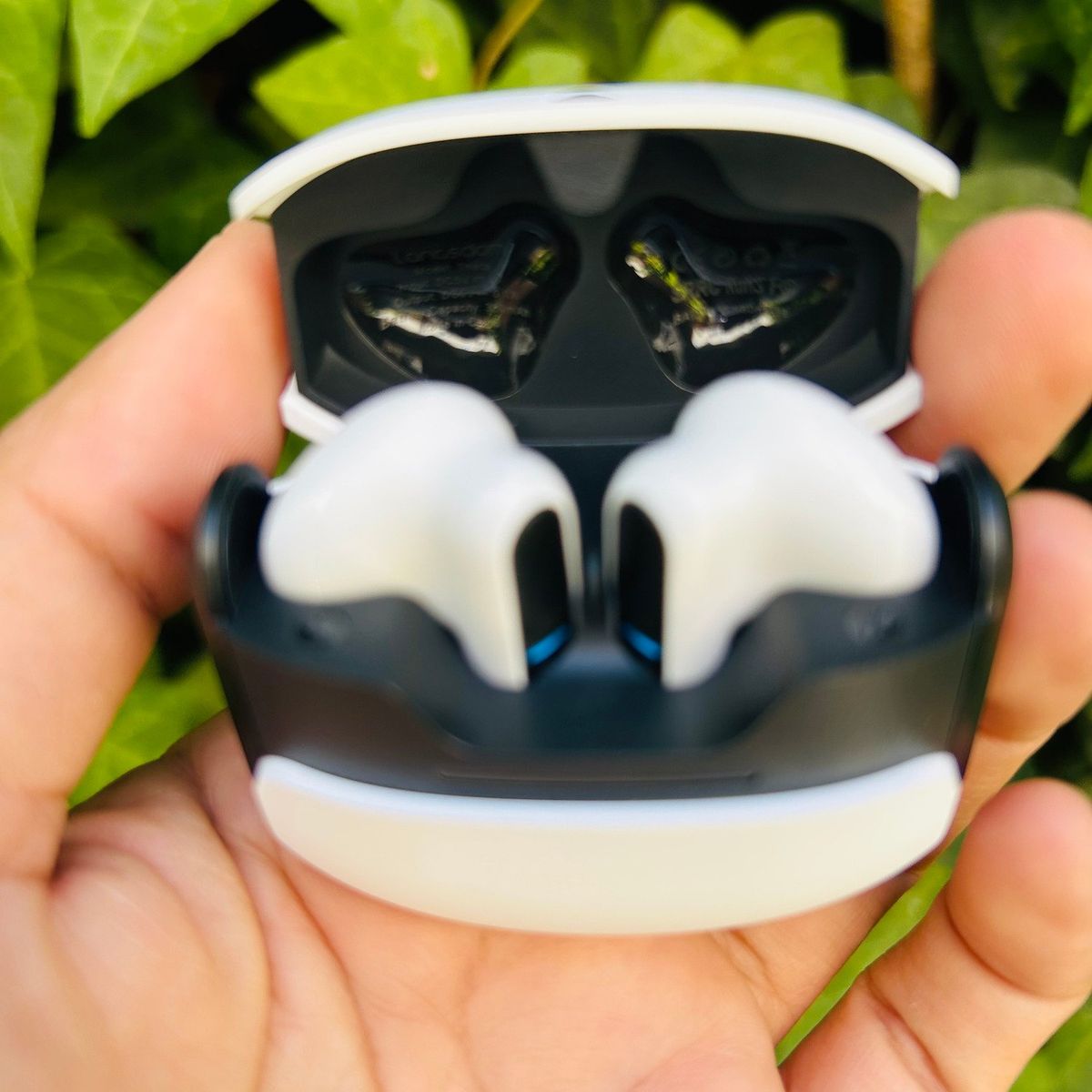 LANGSDOM - Audífonos Gamer Inalámbricos TWS ENC IPX5 Langsdom TG11 Blanco