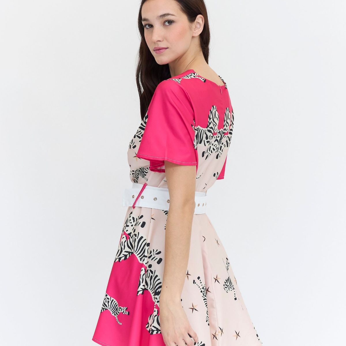 GUINDA - Vestido corto estampado Cebra Jacinta Guinda