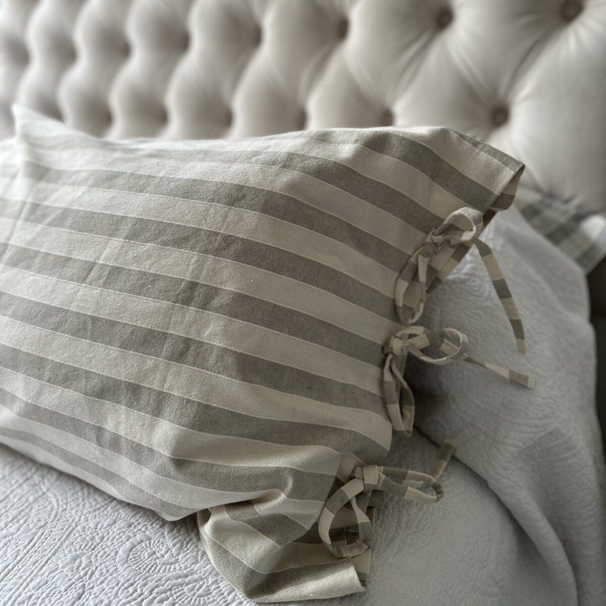 CASA CECILIA - Funda de Cojín 50x70 Paula Rayas Beige Claro Casa Cecilia