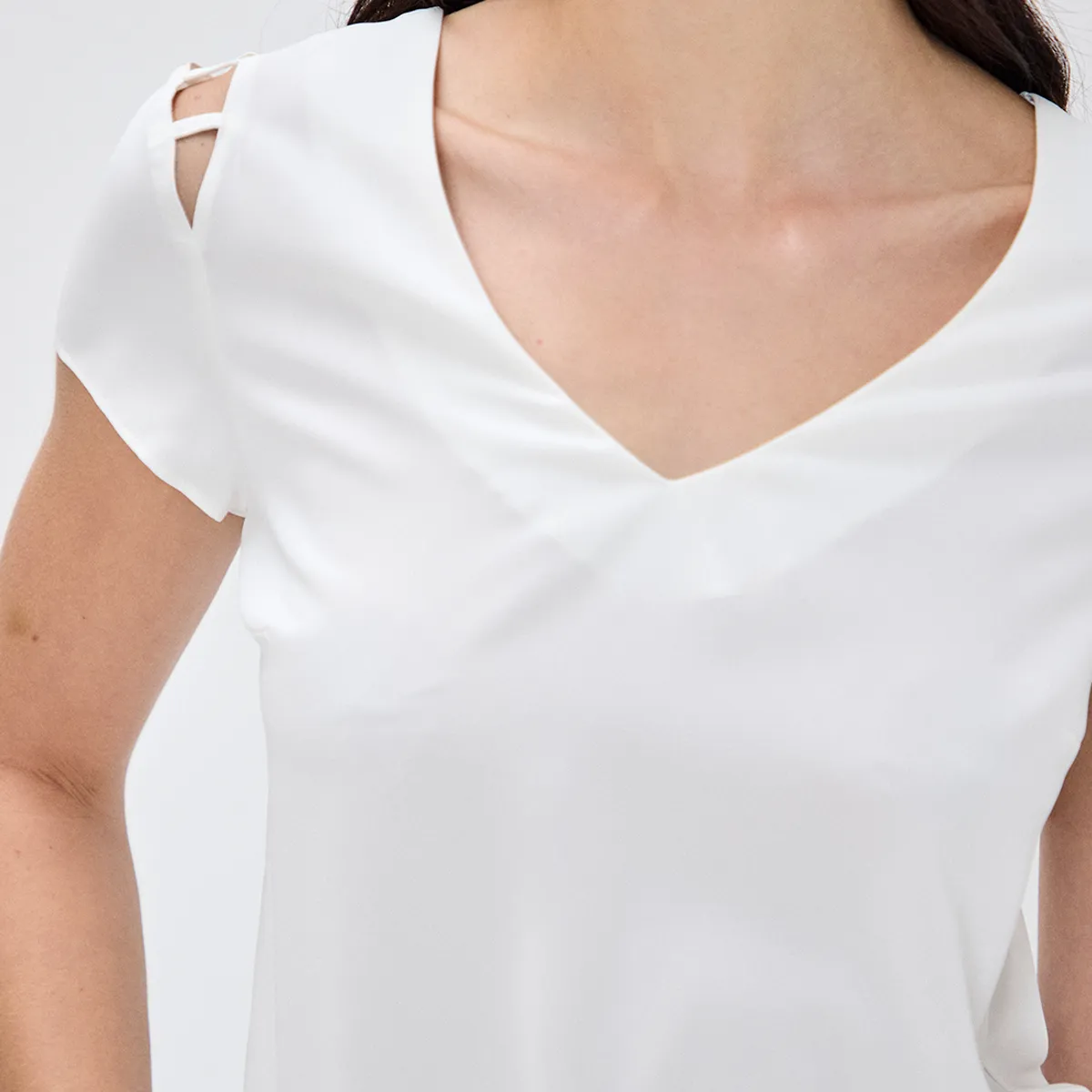 IO - Blusa Manga Corta Crudo Mujer Io