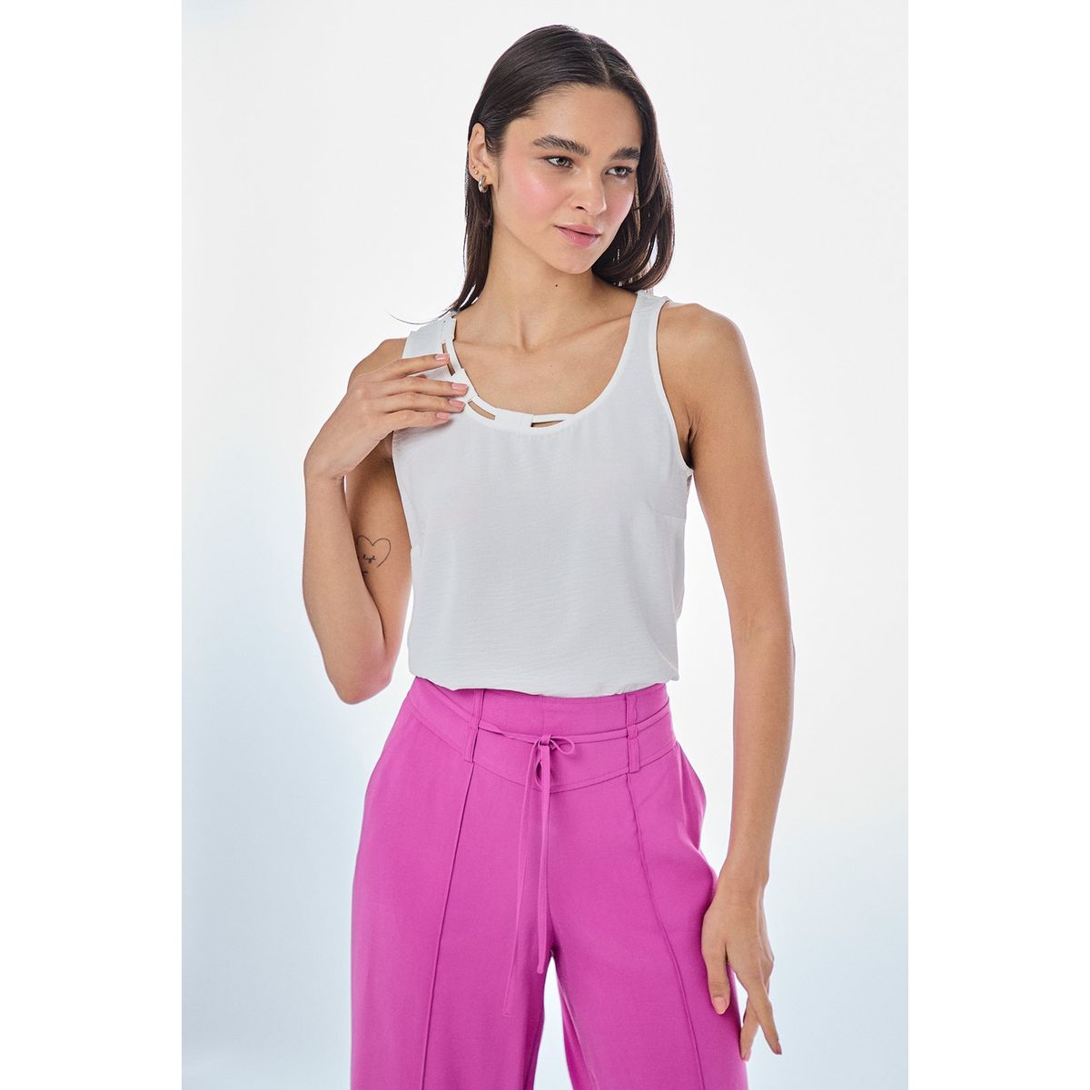 IO - Blusa Sin Mangas Crudo Mujer Io