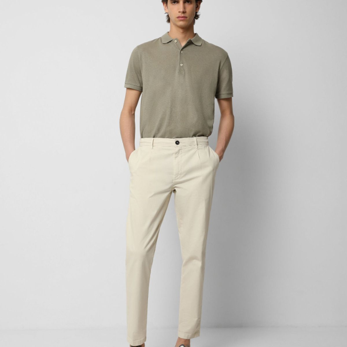 SCALPERS - Pantalón Chino Pinzas Off White
