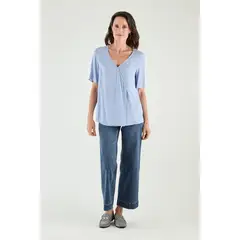 MA GRIFFE - Blusa Escote En V Y Manga Corta Celeste Magriffe