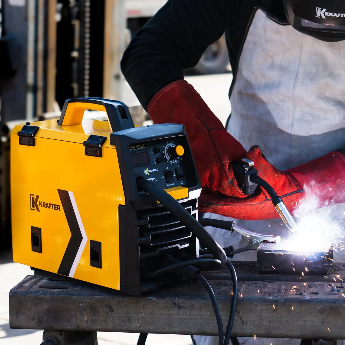 KRAFTER - Kit Soldadora Krafter Megatec 120 Flux +Alambre + Accesorios
