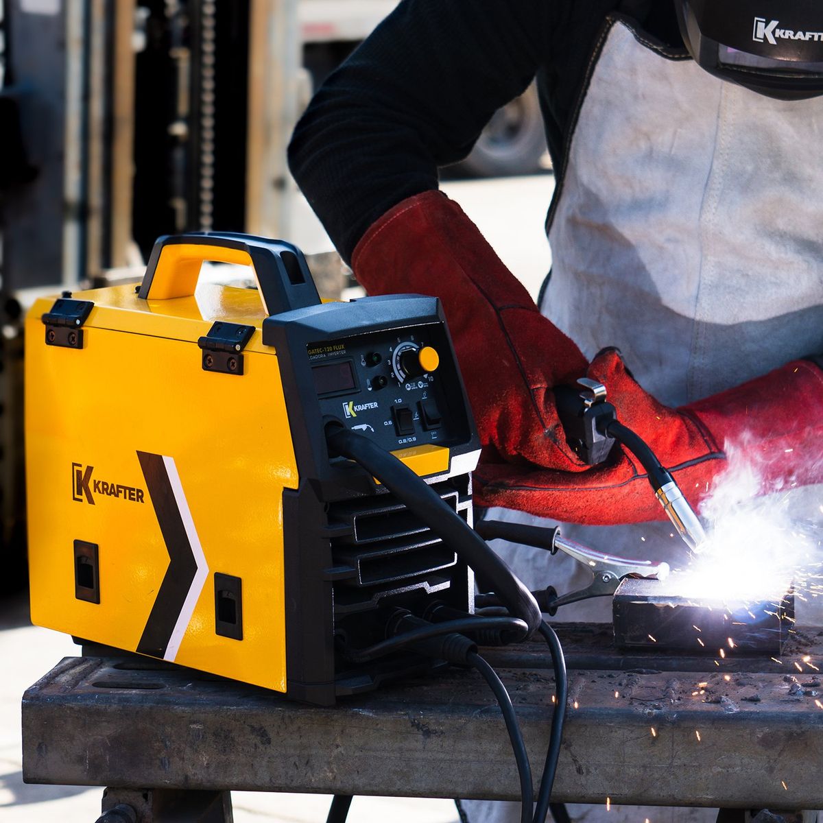 KRAFTER - Kit Soldadora Krafter Megatec 120 Flux +Alambre + Accesorios
