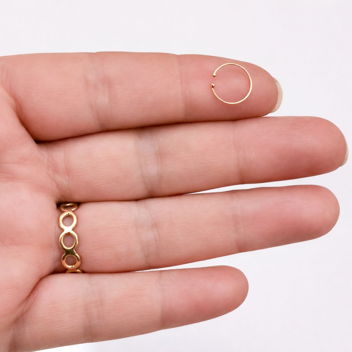 JOYAS MYTOKE - Piercing Nariz Oro 18 Kilates Argolla Lisa Unisex