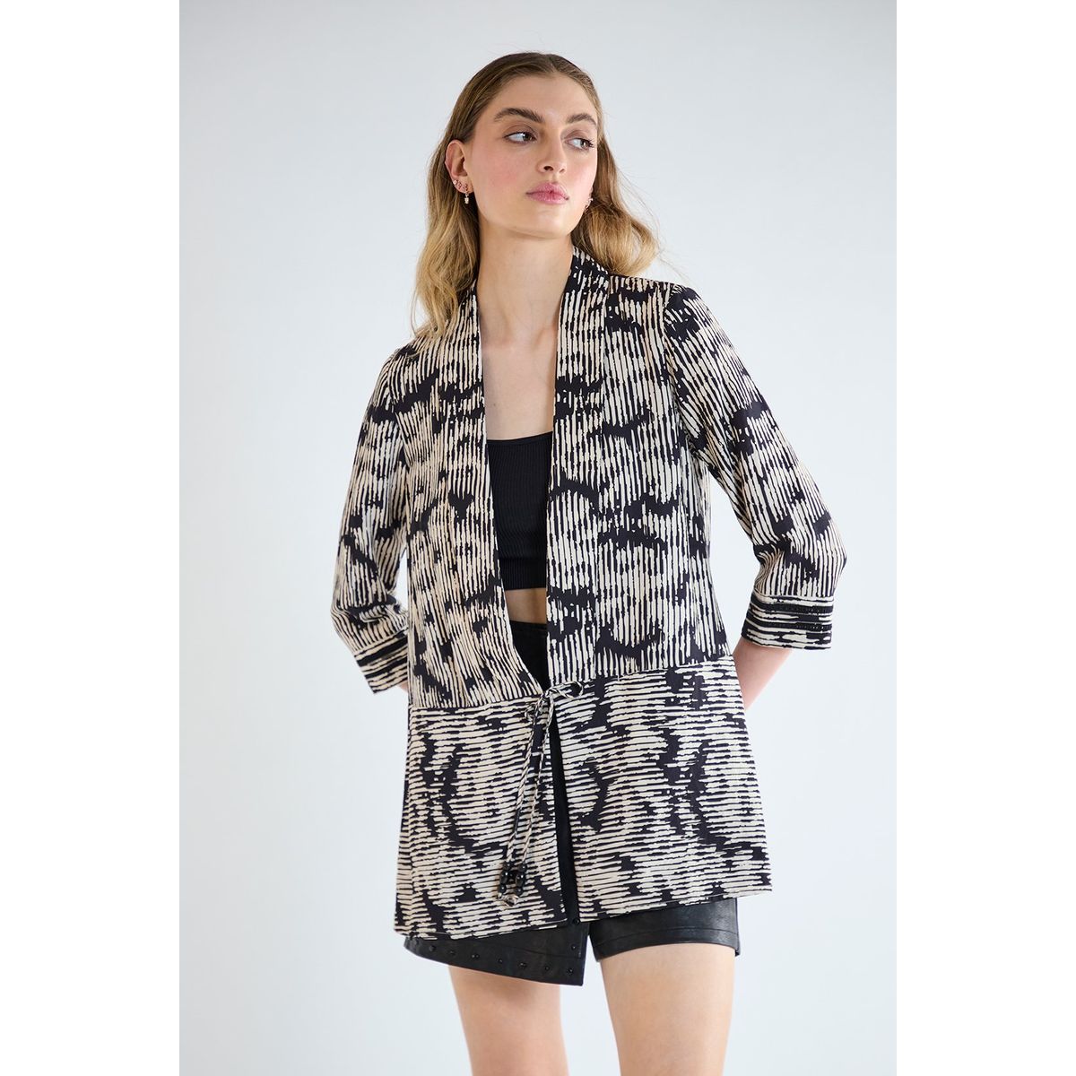 IO - Tapado Negro Mujer Io