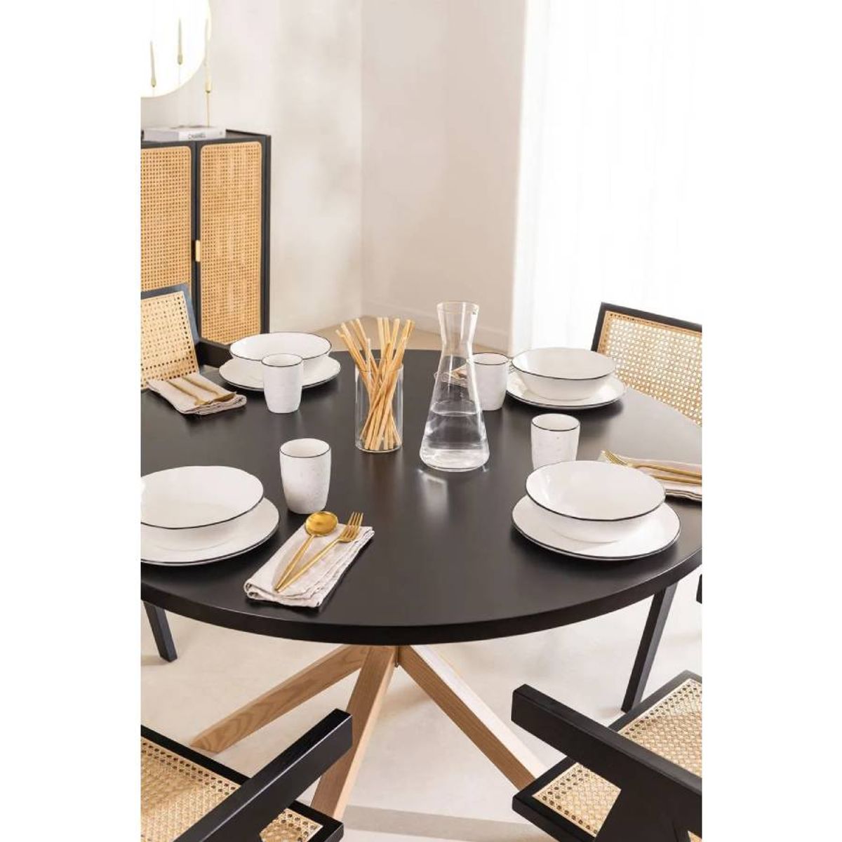 GENERICO - Mesa de Comedor Redonda Cross  Cubierta de Madera Negra