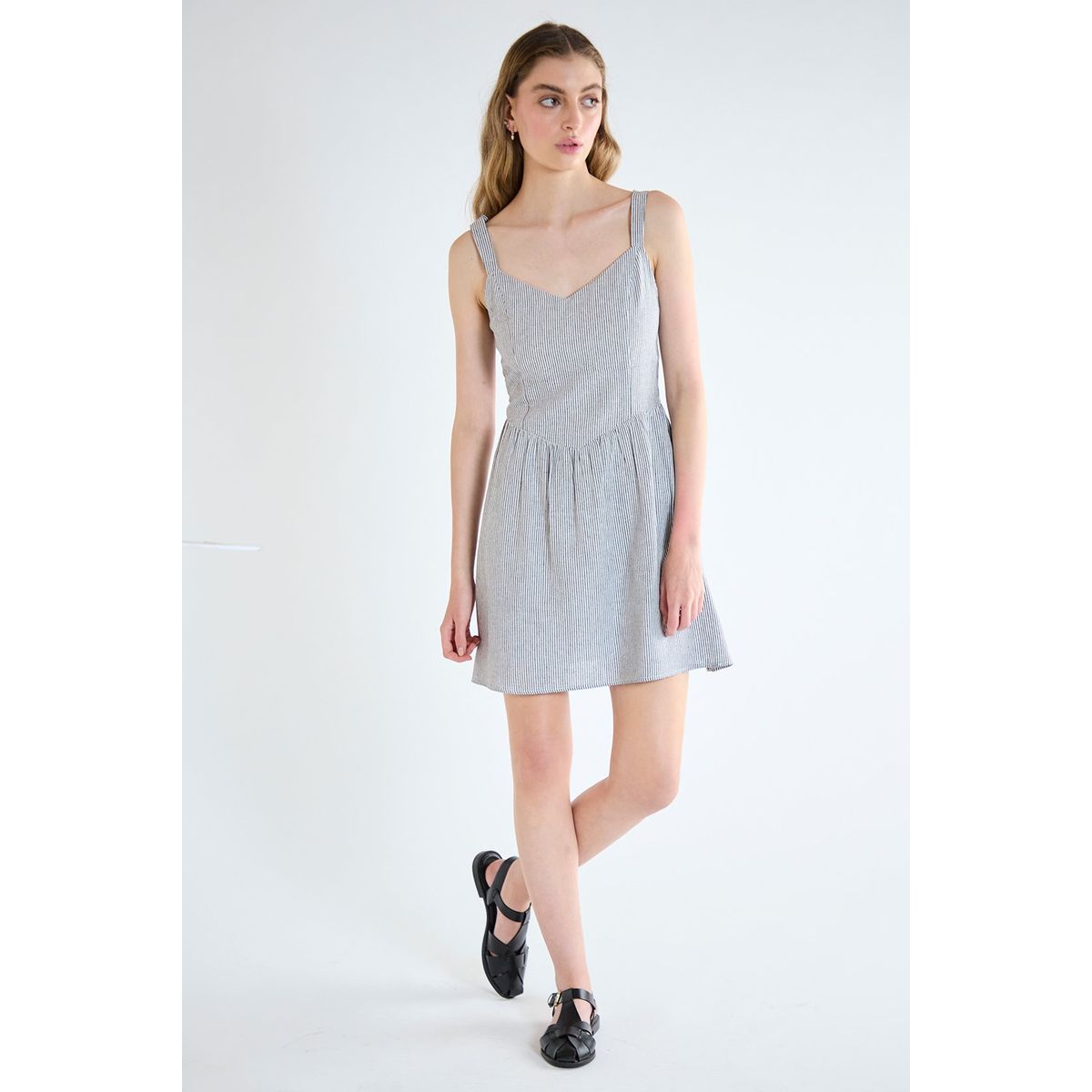 IO - Vestido Corto Gris Mujer Io