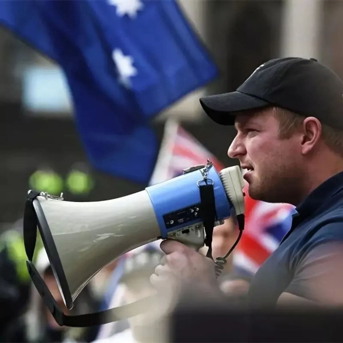 MUNDO MAGIA - Megáfono Portátil Altavoz Fuerte 50w Batería Recargable