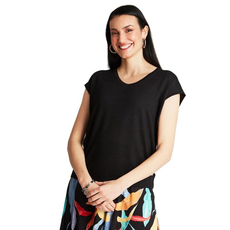 CURVI - Polera Negro Manga Corta Cuello V