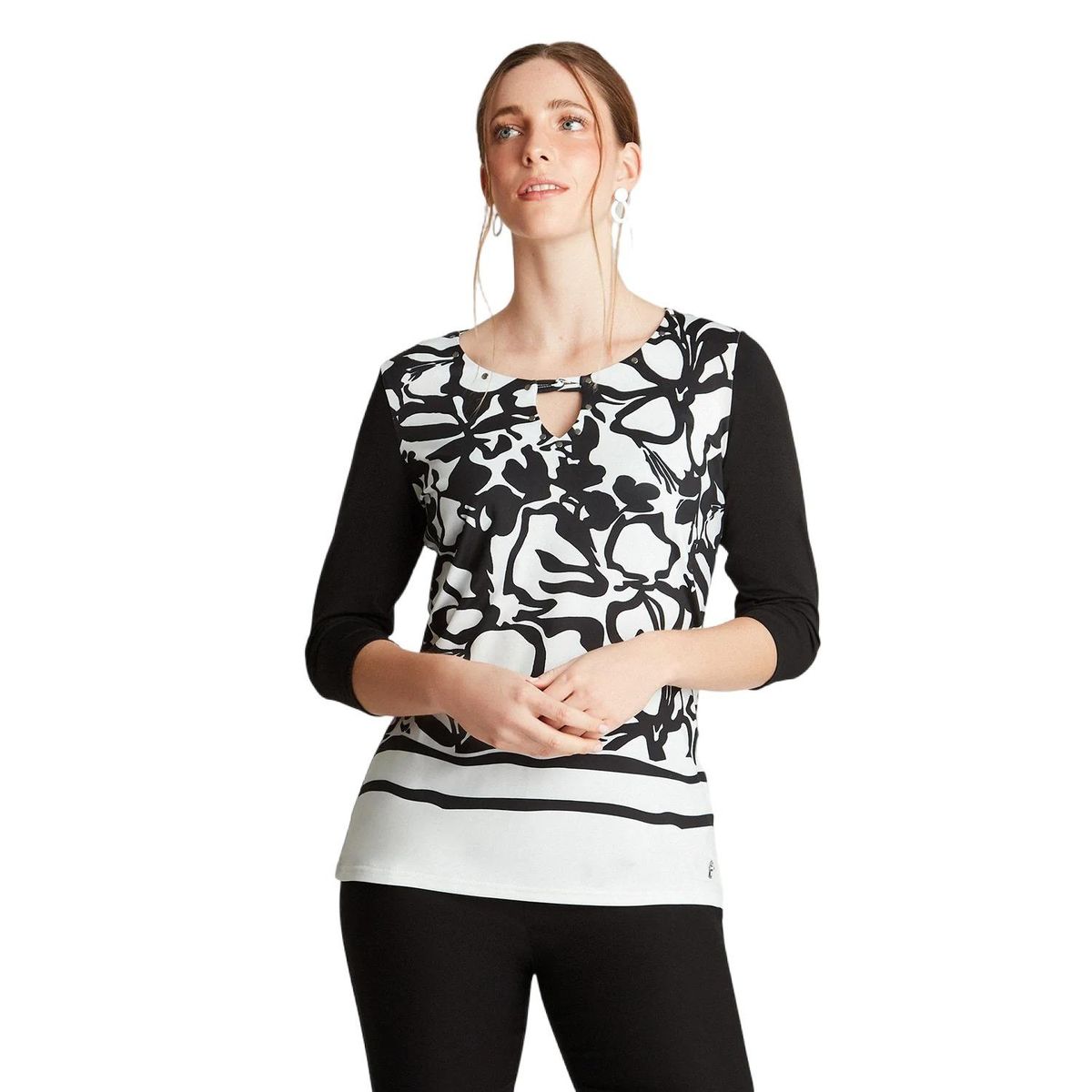 LORENZO DI PONTTI - Polera Manga 3/4 Arena Estampado Tachas en Escote