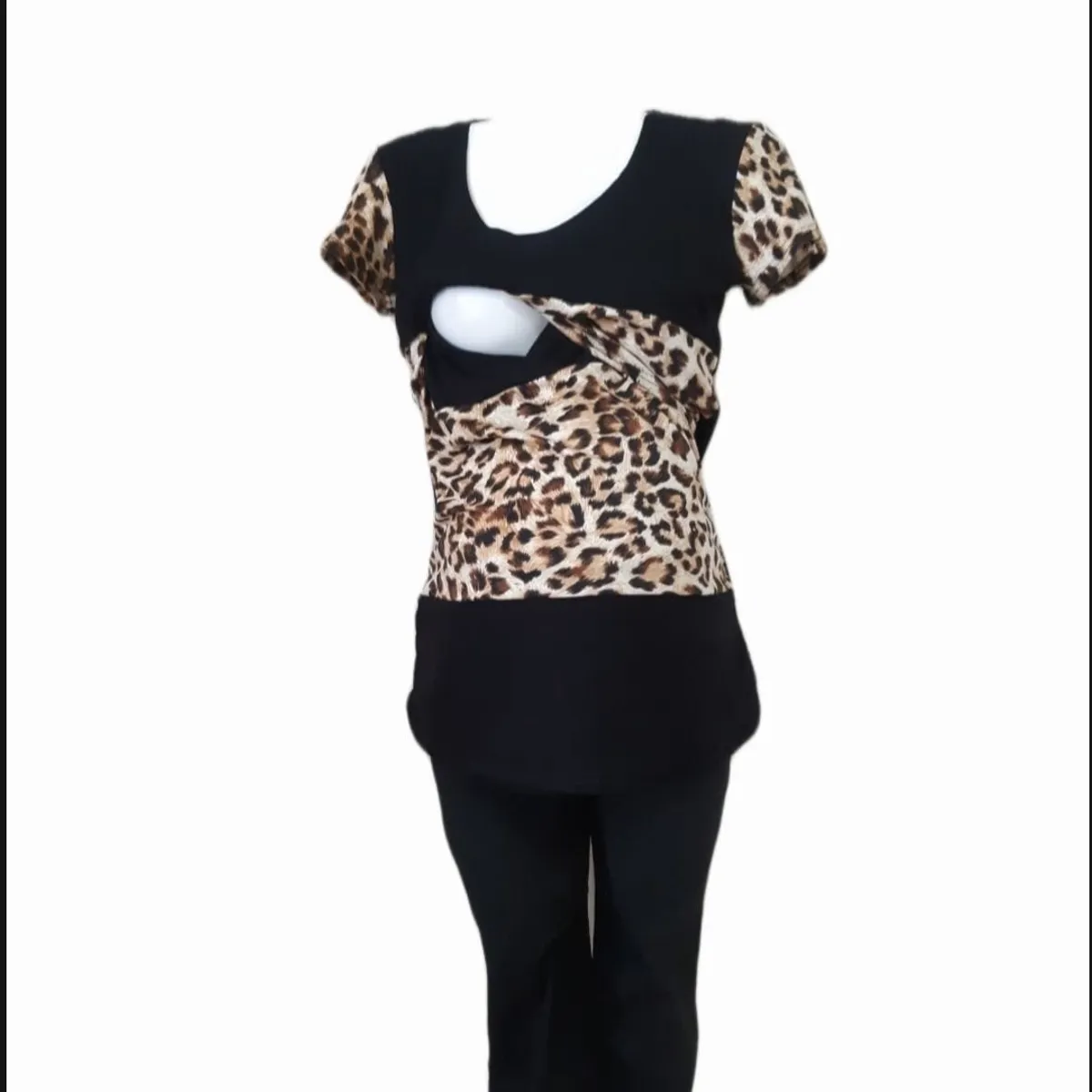 DMOM - Polera Maternal y para Lactancia DMOM corte horizontal Tamara