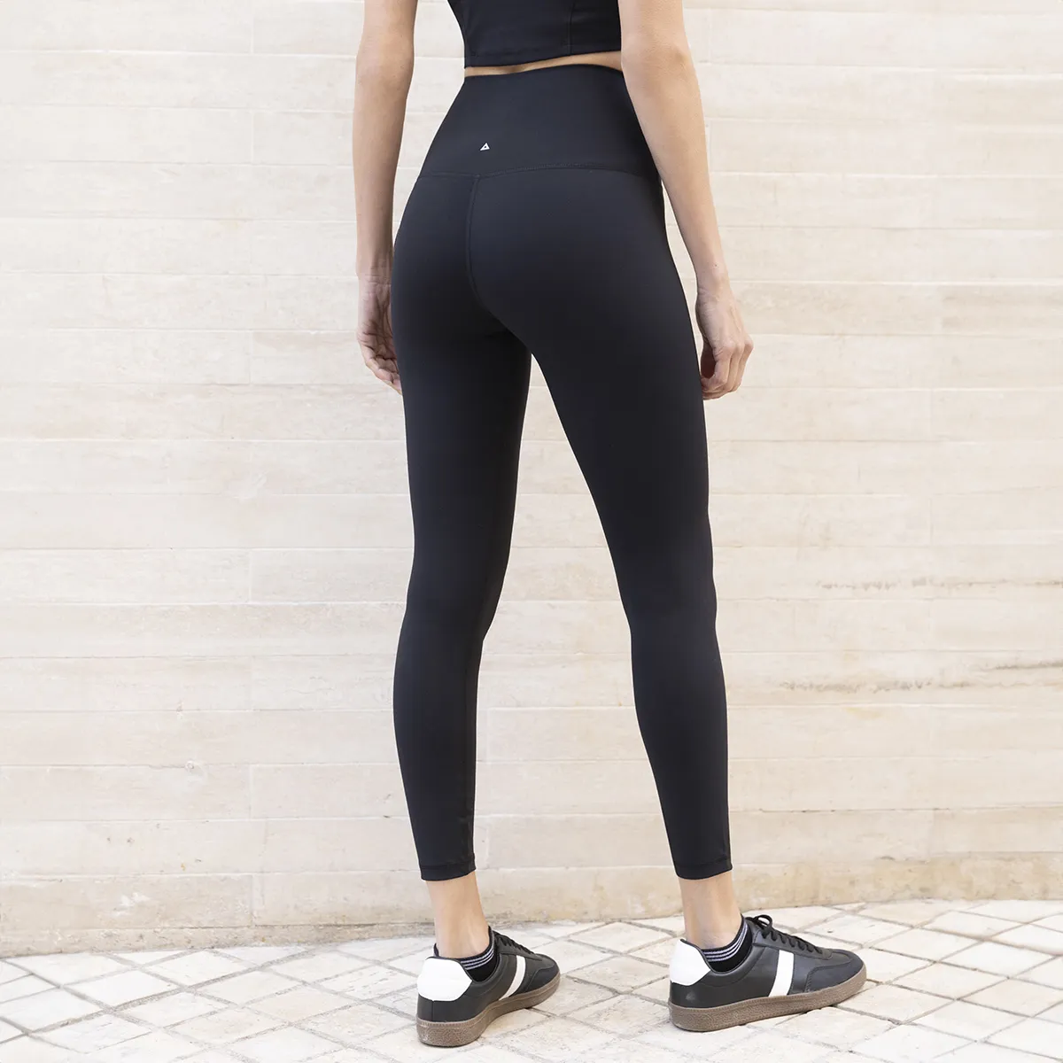 MONARCH - Calza Larga Negro Monarch