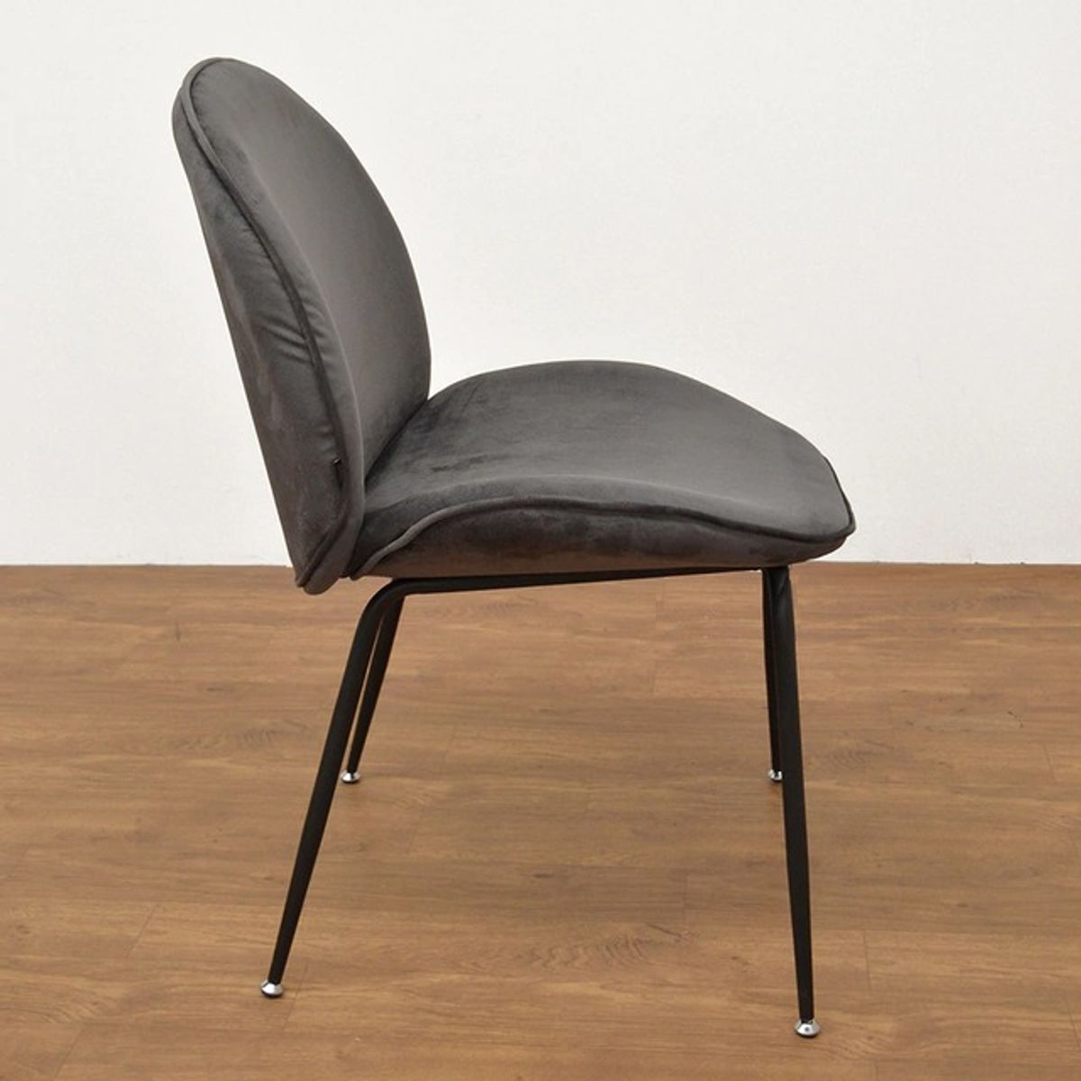 GENERICO - Pack 4 Sillas Beetle Gris con patas negras