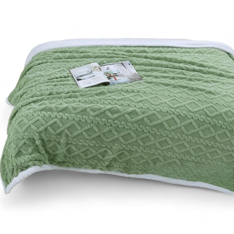 GENERICO - Frazada Polar Con Chiporro Medida 200x230cm King Color Verde
