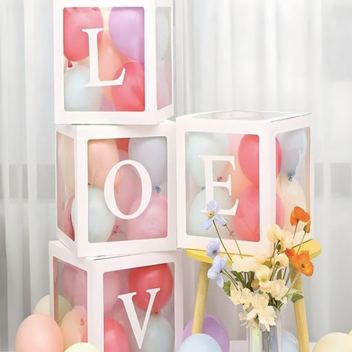 GENERICO - CAJA CON DECORACION LOVE SAN VALENTIN BLANCA
