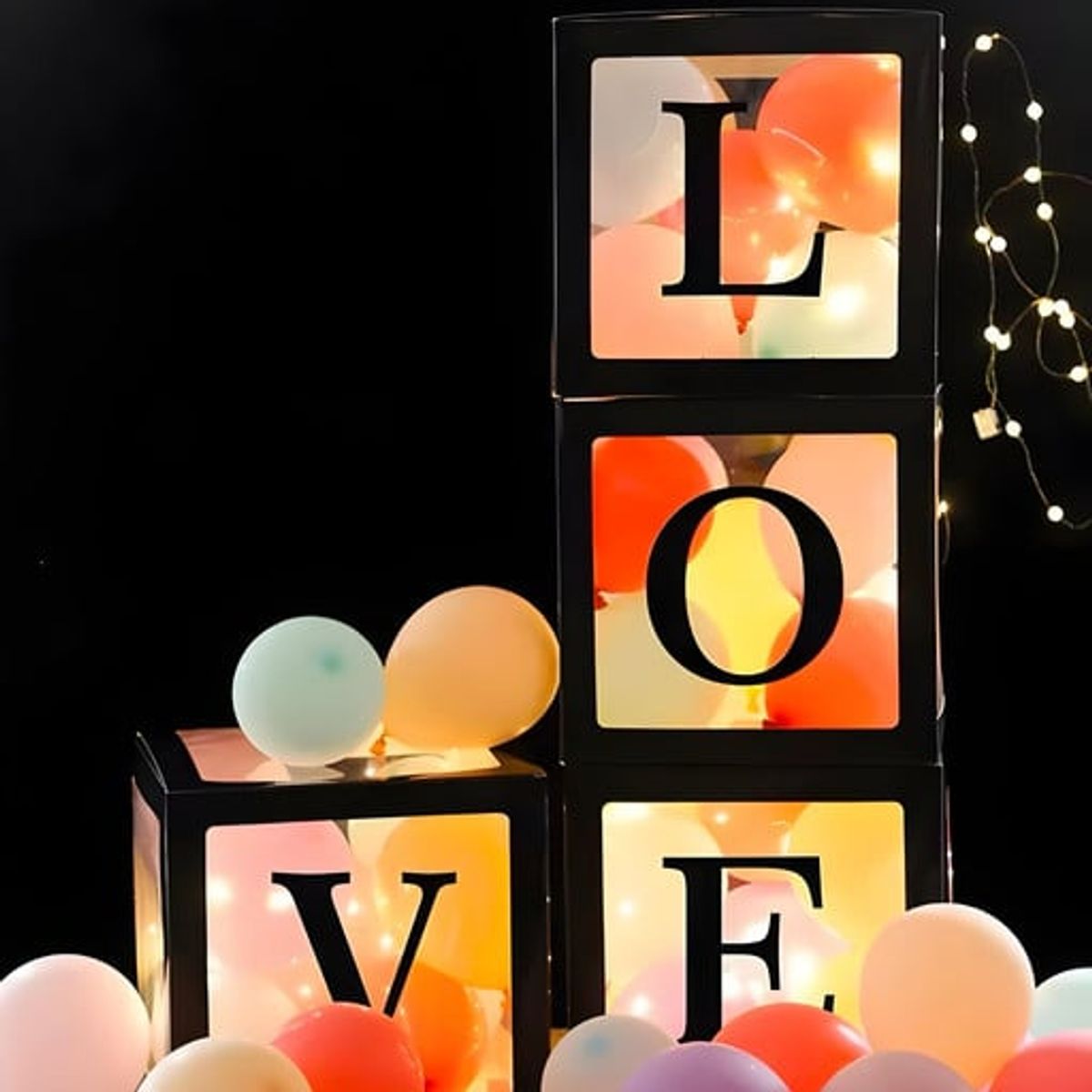 GENERICO - CAJA CON DECORACION LOVE SAN VALENTIN NEGRO