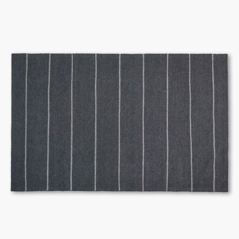FORM DESIGN - Alfombra Aconcagua 200x300 Gris Oscuro Form