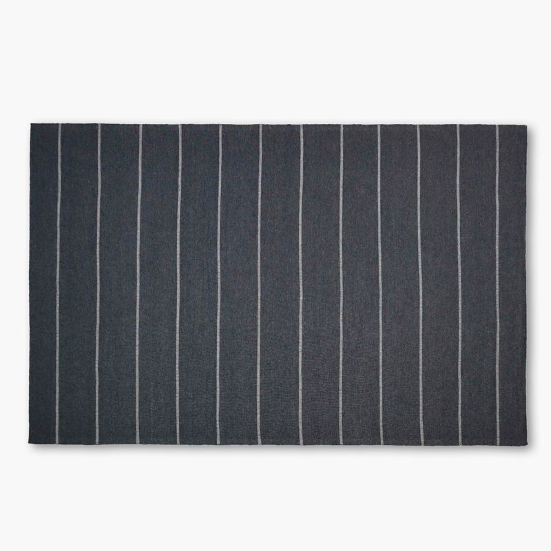 FORM DESIGN - Alfombra Aconcagua 300x400 Gris Oscuro Form