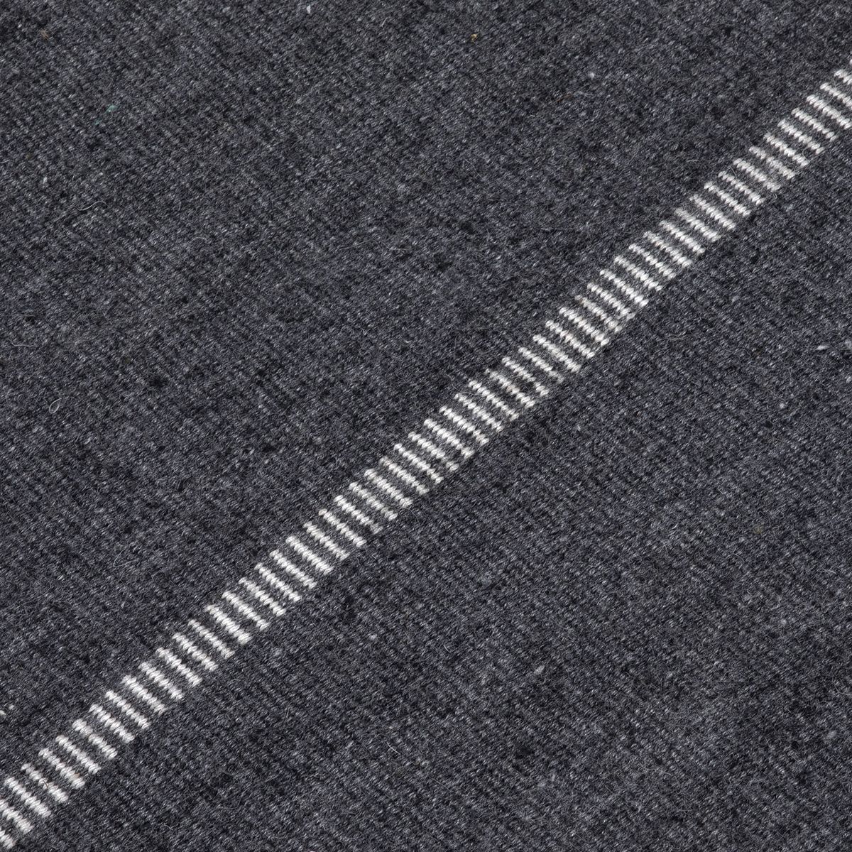 FORM DESIGN - Alfombra Aconcagua 300x400 Gris Oscuro Form