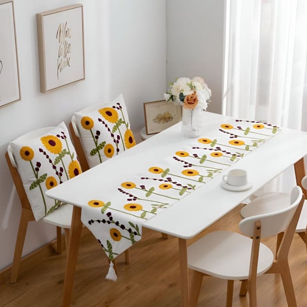 GENERICO - Camino de mesa bordado 33x180 cm