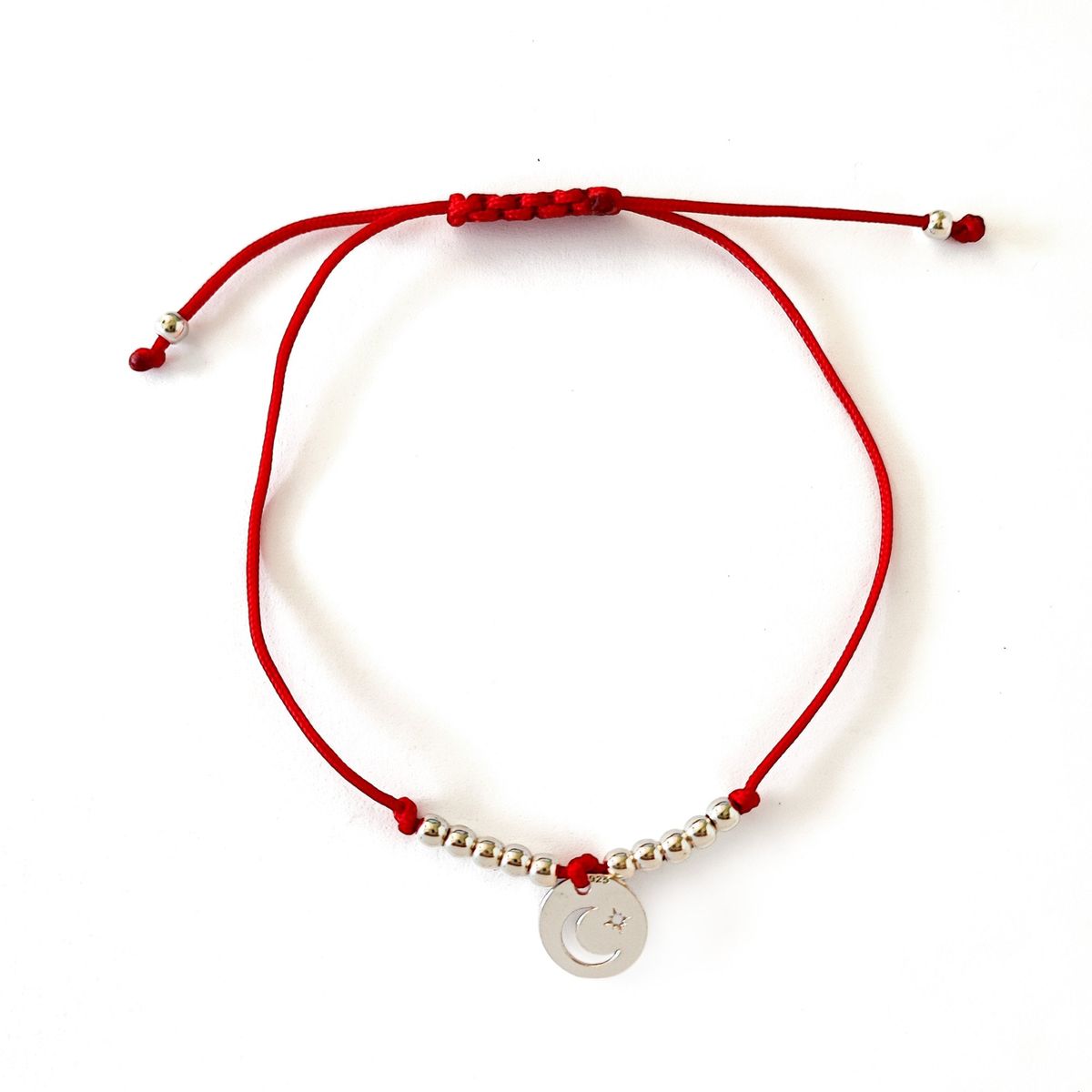ANDREA COGGIOLA JOYAS - Pulsera Círculo Luna Estrella Bolitas Plata Fina 925 Cordón Rojo