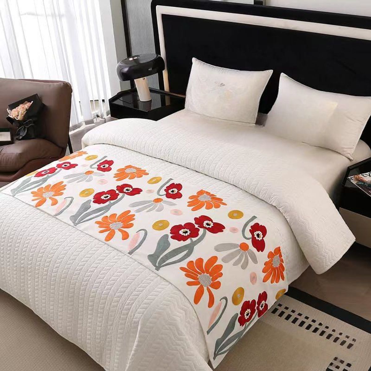 GENERICO - PIECERA DE CAMA BORDADA DECORATIVA 60X200 CM