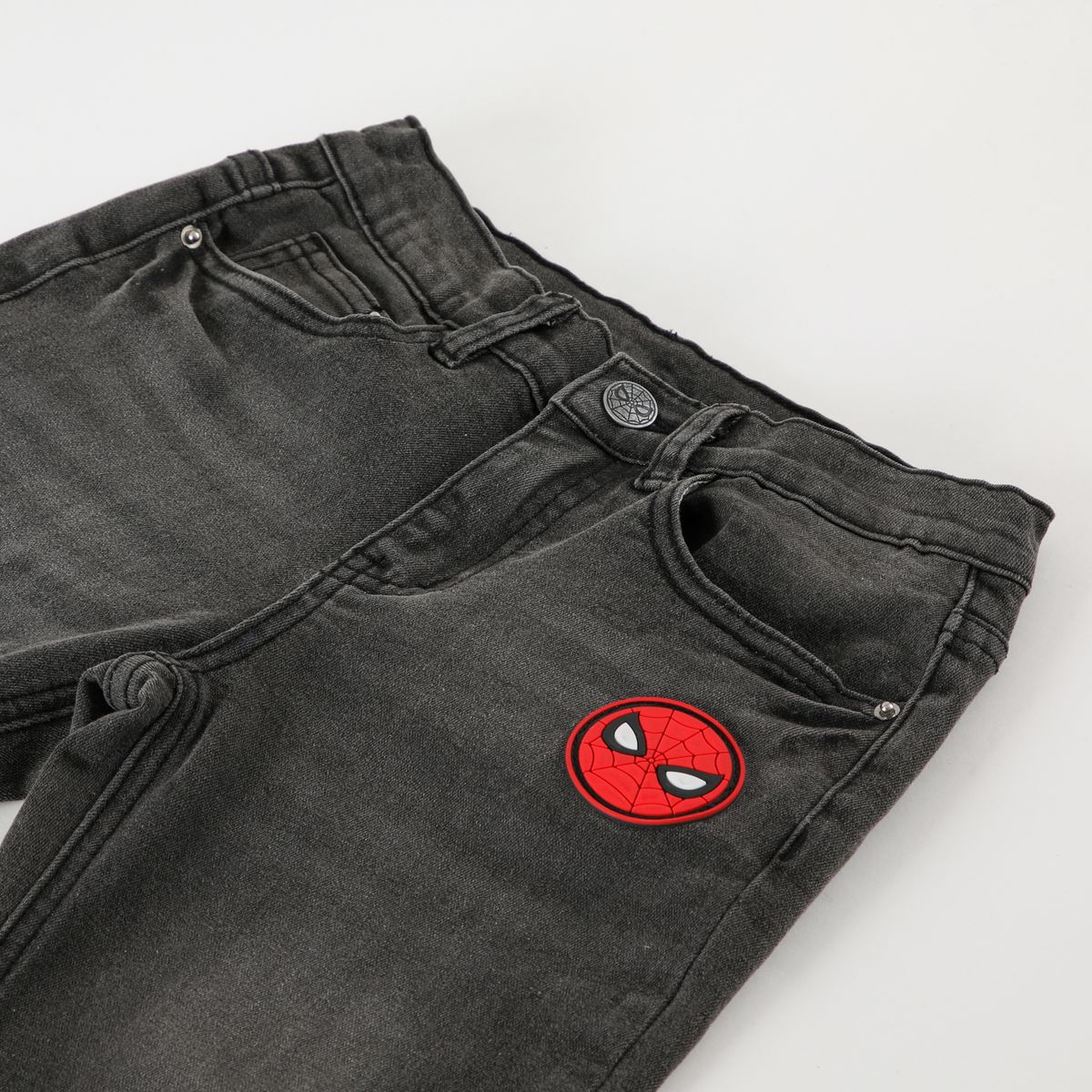 MARVEL - Jeans Niño Spiderman Logo Negro Marvel