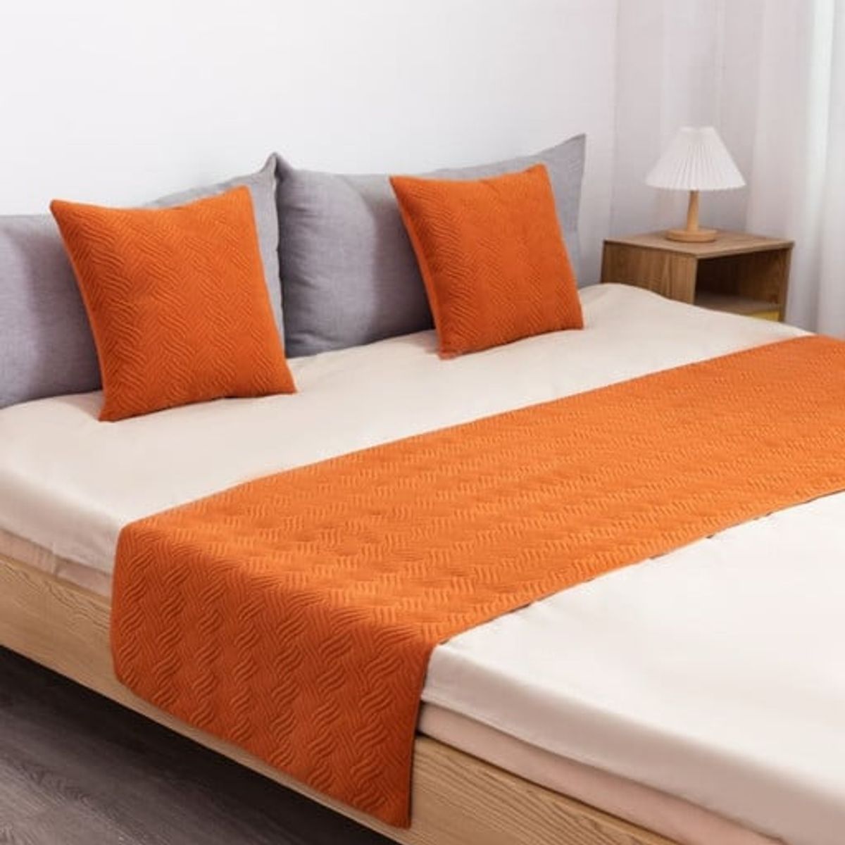 GENERICO - JUEGO DE PIECERA DE CAMA CON 2 FUNDAS MODELO PLUSH NARANJA