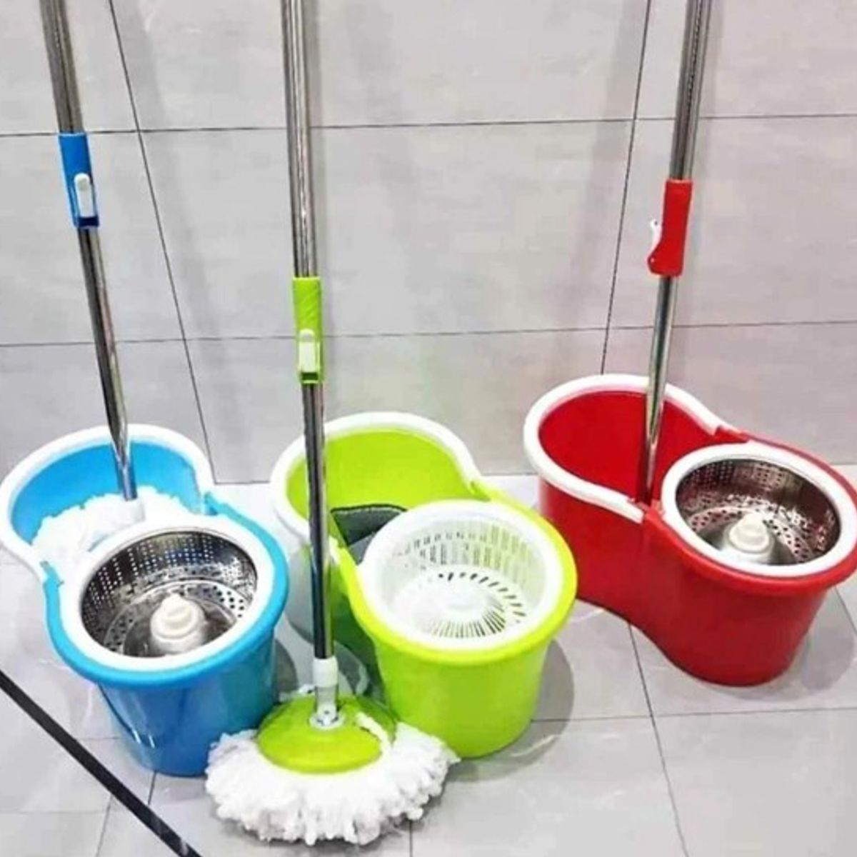 GENERICO - TRAPEADOR GIRATORIO MOPA 360° PLASTICO Y METÁLICO ROJO