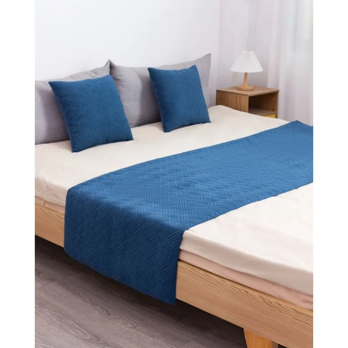 GENERICO - PIECERA DE CAMA DECORATIVA MODELO PLUSH AZUL